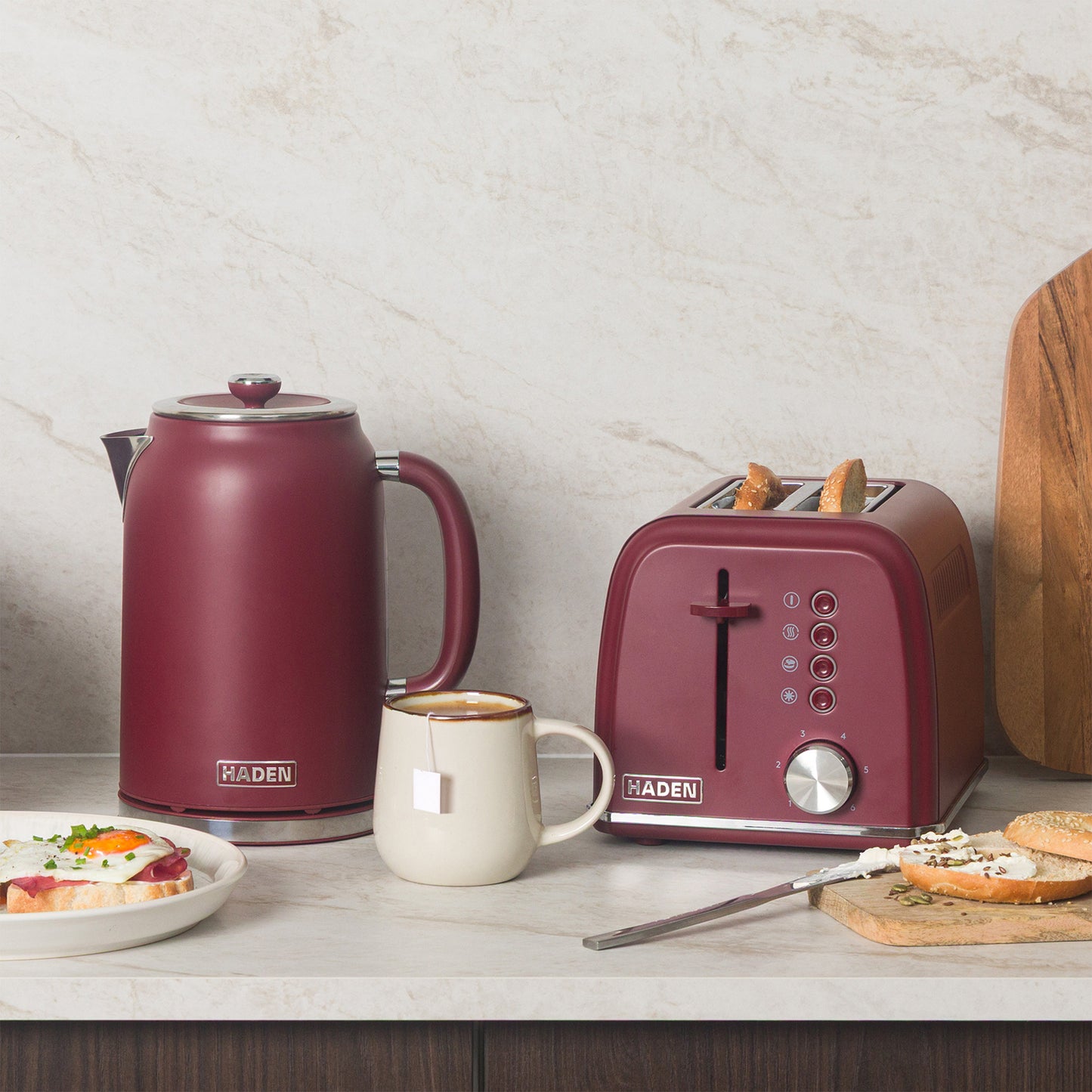 Haden Banbury Kettle and 2 Slice Toaster Bundle – Berry Red