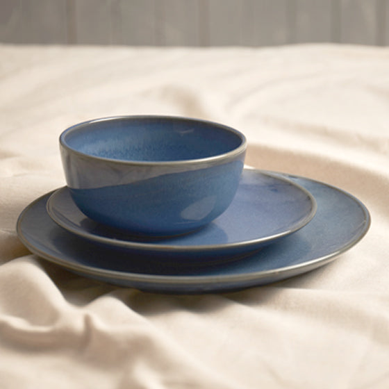 Dinnerware
