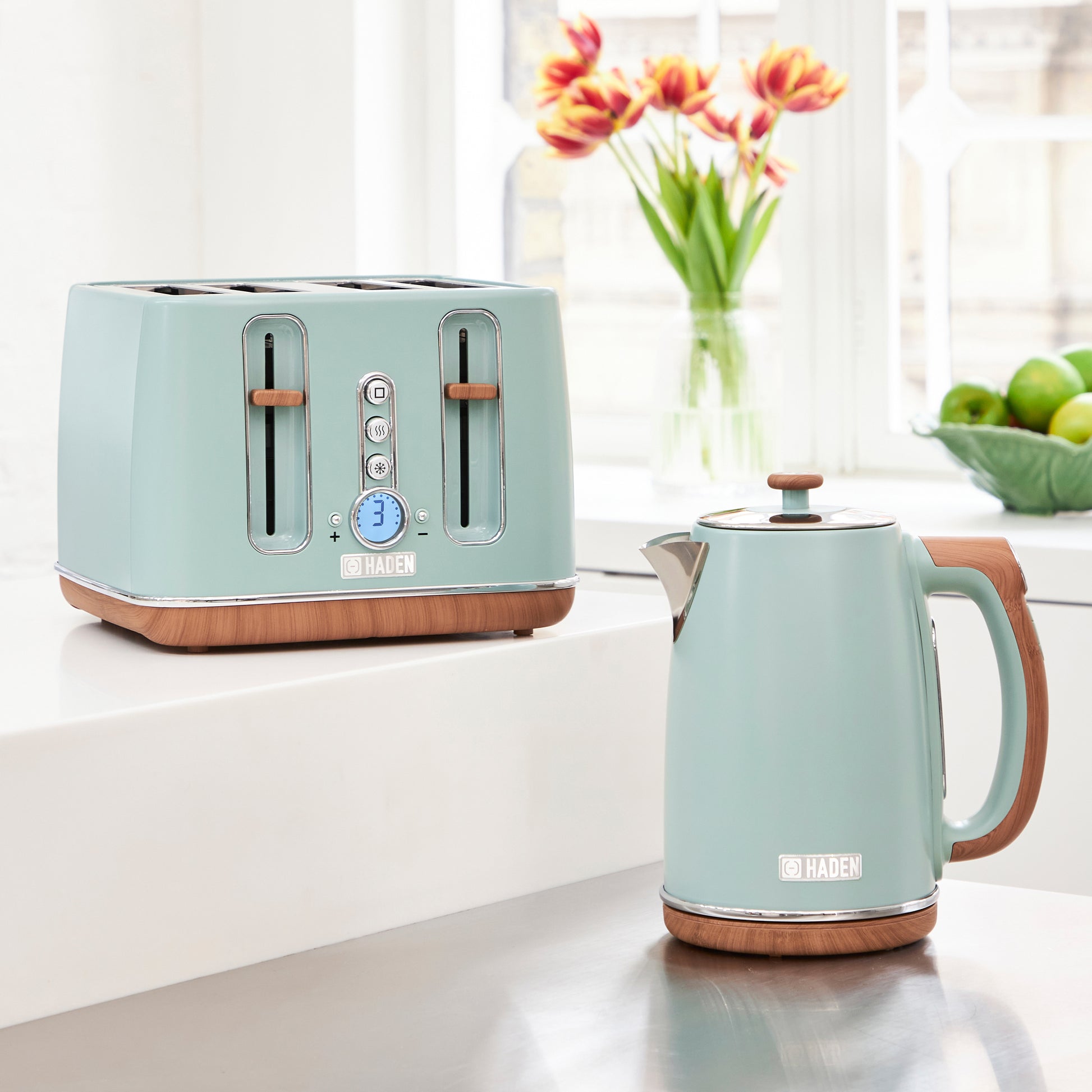 Haden Dorchester Sage Green Digital Variable Temperature Kettle Electric Kettles Haden