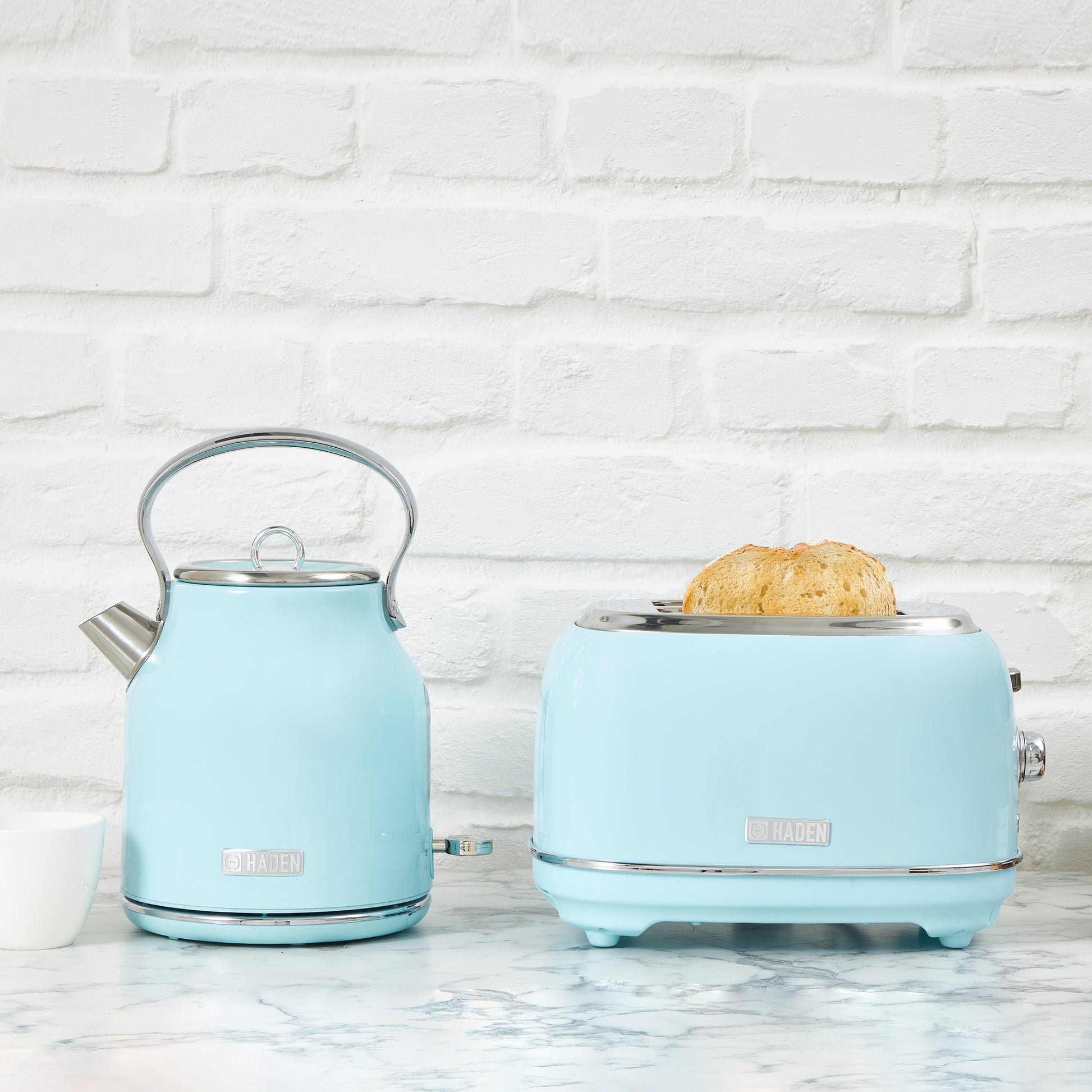 Haden Heritage 2-Slice Turquoise Toaster Toasters Haden