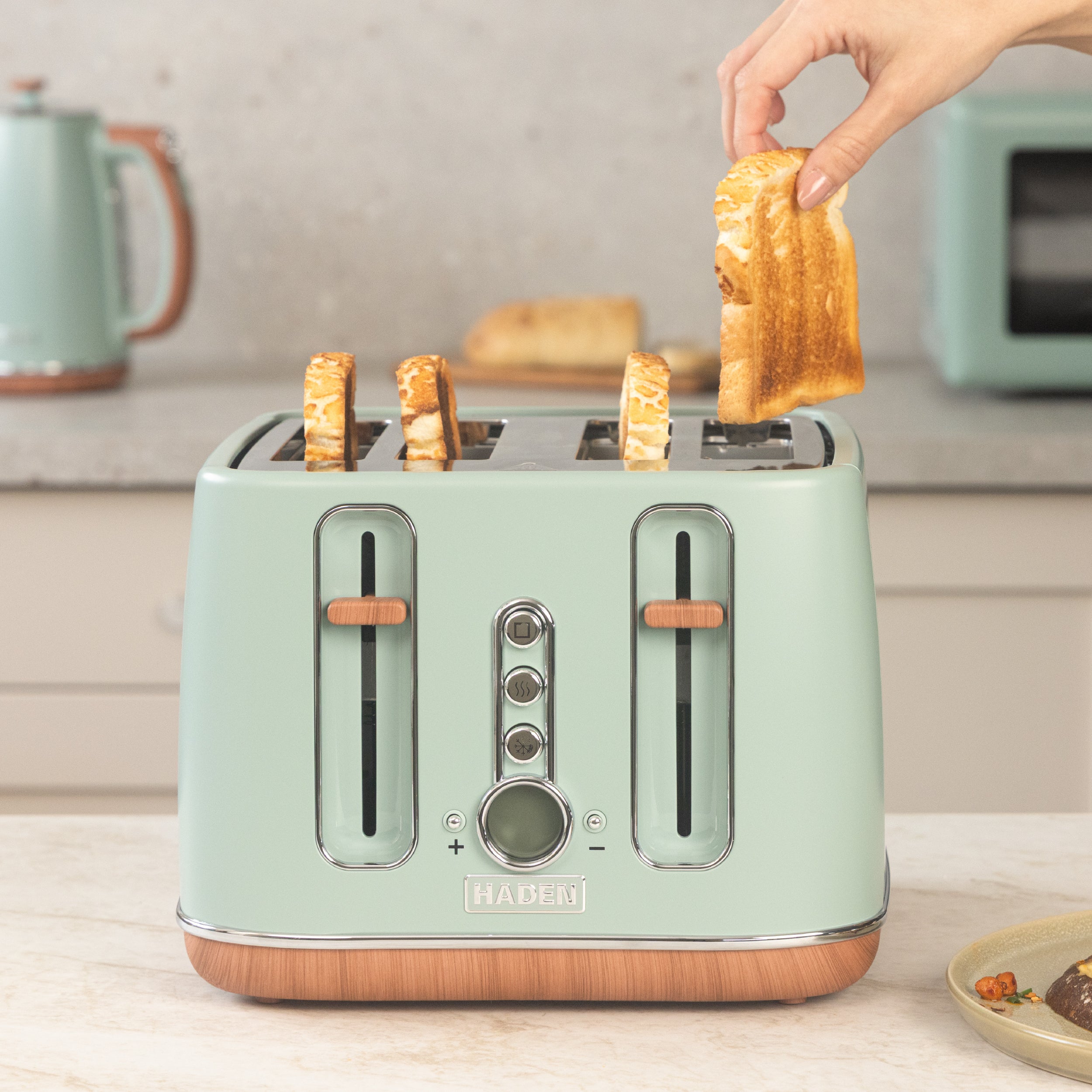 Haden Dorchester Sage Green 4 Slice Toaster